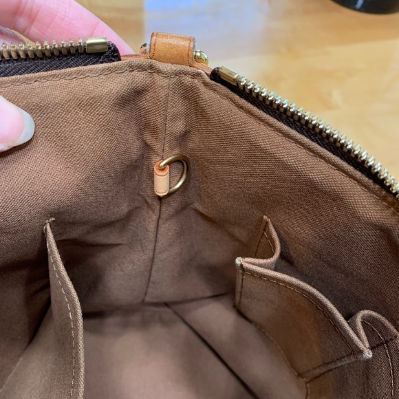 Louis Vuitton Palermo PM - Picture 14 of 16